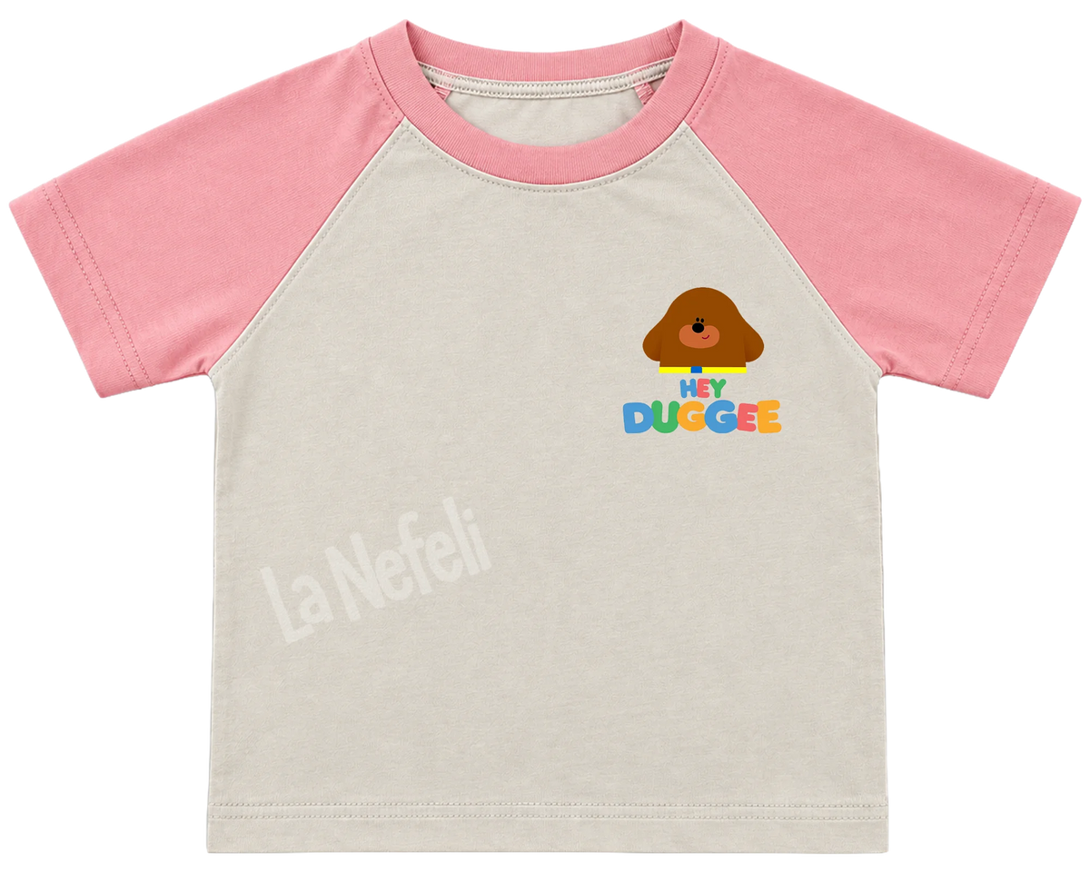 Hey Duggee rainbow kids' T-shirt, raglan with pink sleeves, a small Hey Duggee logo on the chest